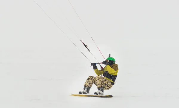 Geroimovka Ucrânia Março 2018 Frosty Morning Homem Está Envolvido Kiting — Fotografia de Stock