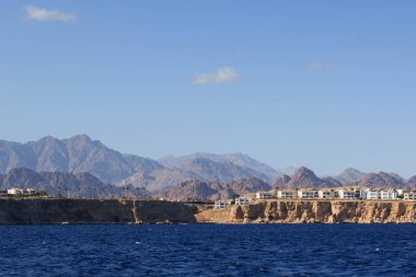 Kızıl Deniz 'den Mısırlı otelin manzarası.