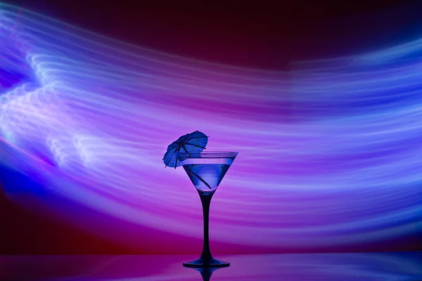 Coquetéis Multicoloridos Bar Azul — Fotografia de Stock