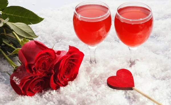 Photo of beautiful Valentine day dinner still life, two glasses for champagne, alcohol beverage, romantic drink, sparkling wine, red rose and candle, festive table setting, love concept — Stock Photo, Image
