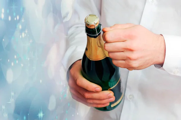 Man Open Champagne Bottle White Shirt Nev Year — Stock Photo, Image