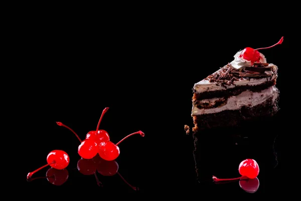 Corazón Dulces Para Día San Valentín Sobre Fondo Negro —  Fotos de Stock