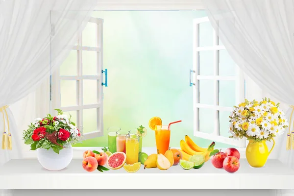 Placa Frutas Maduras Sobre Una Mesa — Foto de Stock