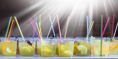 meyve suyu taze ve sağlıklı.