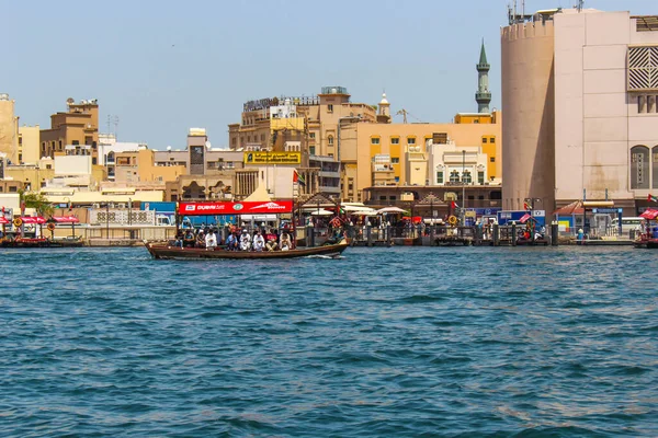 Traditionelles Wassertaxi Auf Dem Creek Dubai — Stockfoto