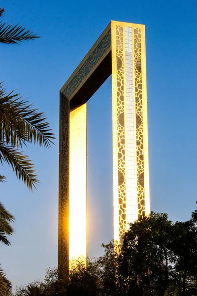 Ντουμπάι Πλαίσιο Μεγαλύτερη Αρχιτεκτονική Κορνίζα Φωτογραφία Στο Ντουμπάι — Φωτογραφία Αρχείου