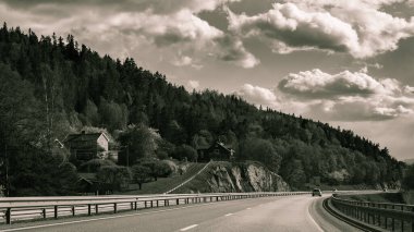 Siyah beyaz manzara. İsveç