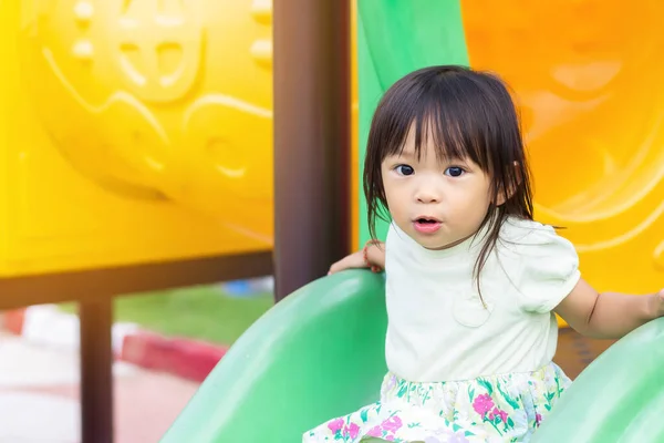 Portrét Let Starého Dítěte Šťastné Asijské Dítě Dívka Úsměvem Nosí — Stock fotografie