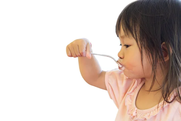 Felice Bambino Asiatico Girleating Yogurt Cibo Sola Faccia Sciatta Disordinata — Foto Stock