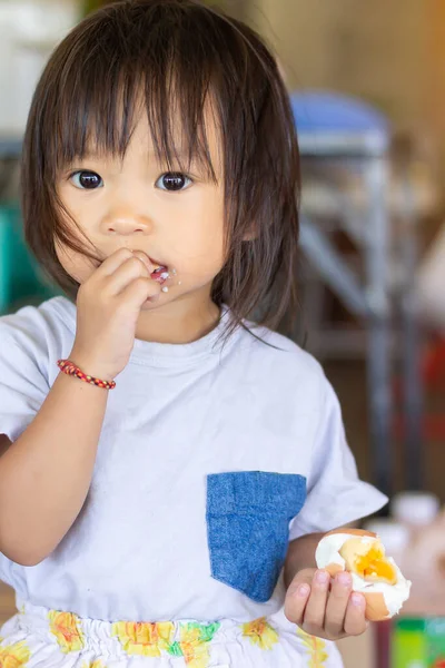Gambar Potret Kepala Dari Bayi Berusia Tahun Anak Gadis Asia — Stok Foto