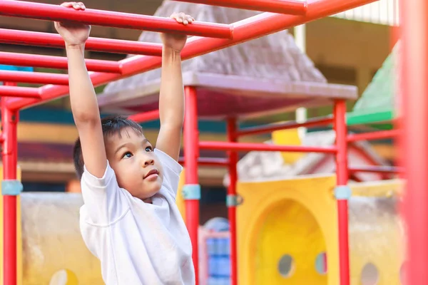 Latihan Anak Untuk Kesehatan Dan Konsep Olahraga Anak Anak Asia — Stok Foto