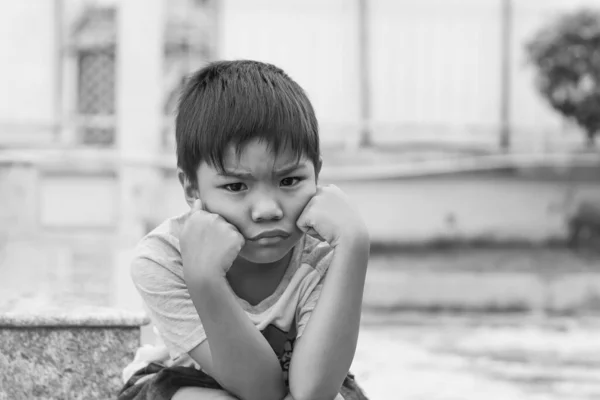 Spor Sağlık Konsepti Için Çocuk Egzersizi Mutlu Asyalı Öğrenci Çocuk — Stok fotoğraf