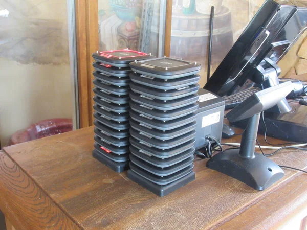 Restoranlar için kablosuz dijital arama sistemi