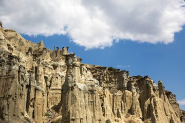 Kuladokya Kula, Manisa, Türkiye'nin jeolojik bir bölgedir. Volkanik geopark Unesco genel Geopark ağ katıldı