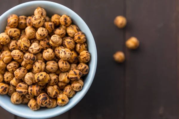 Chickpea Panggang Dalam Mangkuk Dengan Latar Belakang Kayu Turki Dikenal Stok Gambar