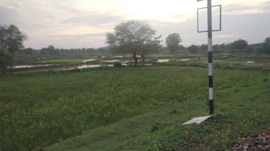 Kırsal bölgedeki doğal güzellikteki en iyi çiftlik manzarası.