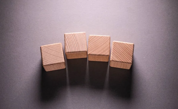 Wooden Geometric Shapes Cube Paper Background 이것은 과거당신의 단어에 수있습니다 — 스톡 사진