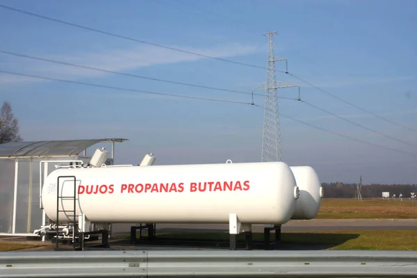 Tanks for liquefied propane-butane gas