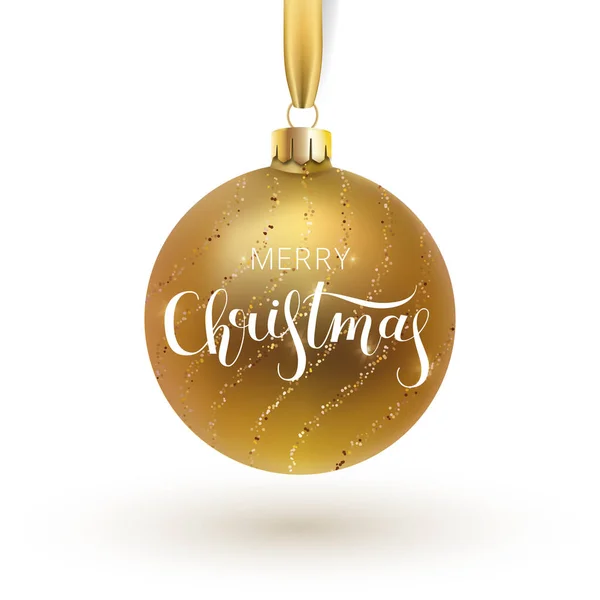 Christmas gratulationskort. Guld jul bollen, med en prydnad och glitter. Hand dras bokstäver. Vektorillustration. — Stock vektor