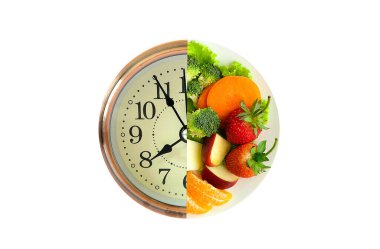 Antika saat meyve iğnelerini sağlıklı yapar. Sağlıklı gıda konsepti.