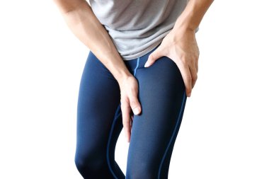 Sporcuda bacak sakatlığı var ve bacağındaki kaslar acı veriyor..