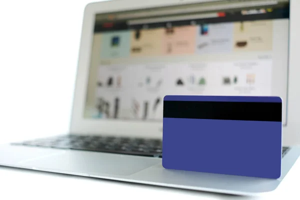 Kreditkarte Auf Laptop Concept Shopping Und Business — Stockfoto