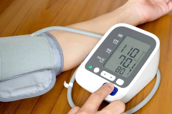 Human Check Blood Pressure Monitor Heart Rate Monitor Digital Pressure — Stock Photo, Image