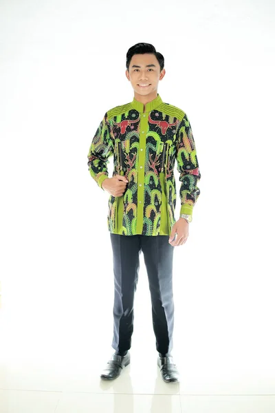 Fiducia Concetto Business Ritratto Affascinante Giovane Imprenditore Successo Camicia Batik — Foto Stock