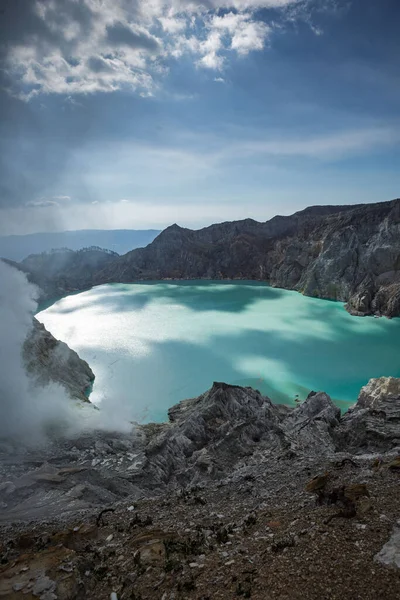 Ijen Crater Kawah Ijen Attrazione Turistica Vulcanica Indonesia Con Bellissimo Immagini Stock Royalty Free