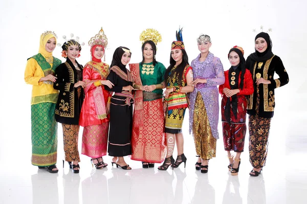 Vacker Leende Asiatisk Flicka Bär Uppsättning Moderna Traditionella Kläder Traditionella — Stockfoto