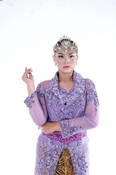 Vacker Leende Asiatisk Flicka Bär Uppsättning Moderna Traditionella Kläder Traditionella — Stockfoto