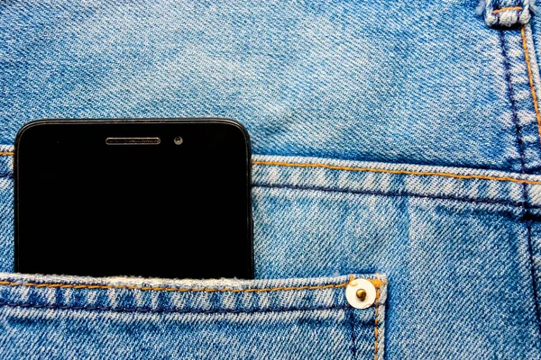 Fekete Okos Mobiltelefon Hátsó Kék Farmer Zseb Farmer Háttér Textúra — Stock Fotó