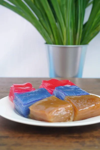 Thai Tatlı Keki (Kanom Chan))