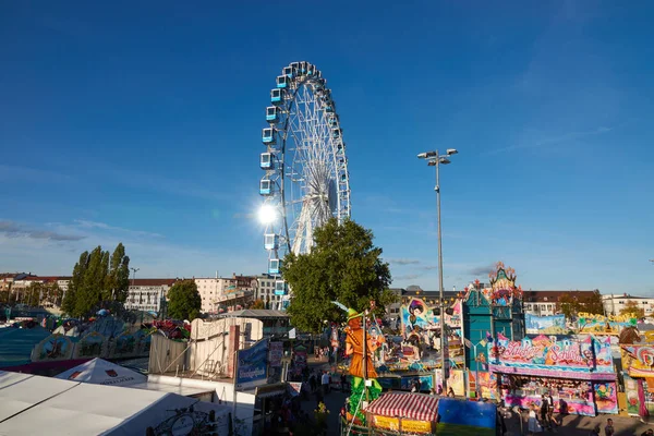 Stuttgart Bad Canstatt Almanya Ekim 2019 Folk Festivalinin Dönme Dolabının — Stok fotoğraf