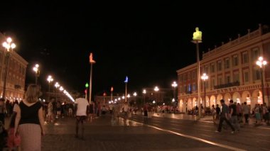 Güzel - 4 AUG 2012: Güzel, Fransa