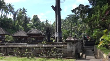 Pura Dalem Agung Tapınağı, Maymun Ormanı, Bali, Endonezya