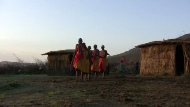 Masai Mara - SEPT 29, 2007: Masai People, Masai Mara, Kenya