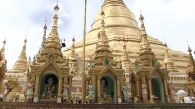 shwedagon pagoda, yangon, myanmar
