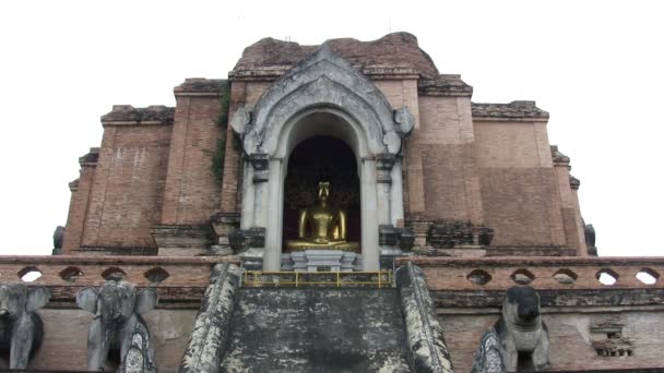 Wat Chedi Luang Chiang Mai Thailand — Stockvideo