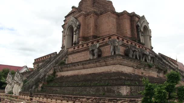 Wat Chedi Luang Chiang Mai Thailand — Stock Video