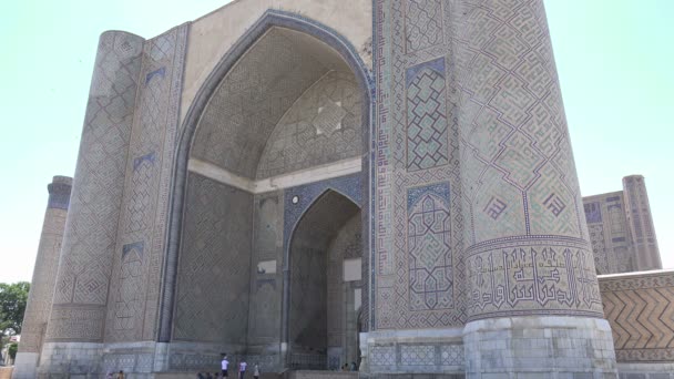Мечеть Биби Ханым Самарканд Узбекистан — стоковое видео