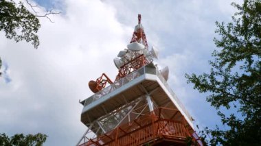 uydu anten kulesi, telekomünikasyon sistemi, iletişim
