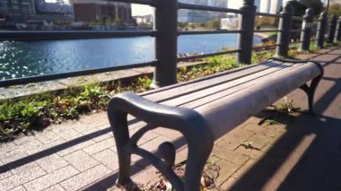 Kanal Yolu 'ndaki bank, MM21, Yokohama, Japonya