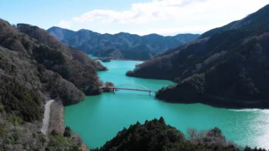Tanzawa Gölü 'nün kışın havadan görünüşü, Tanzawa Dağları, Kanagawa, Japonya