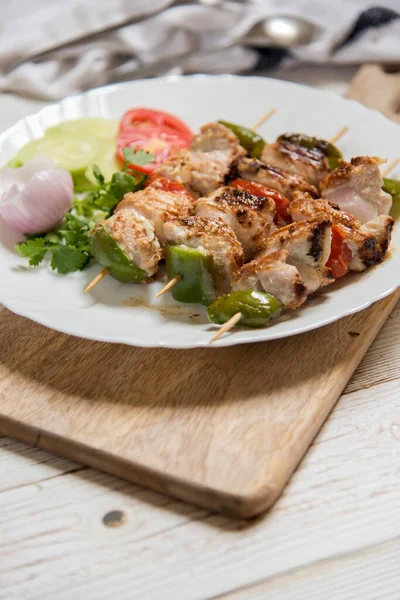 Appetizer Kebabs Skewers Plate Wooden Board — Stock Photo, Image