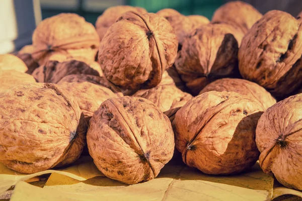 Valnötter Marknad Bakgrund Valnötter Friska Färska — Stockfoto