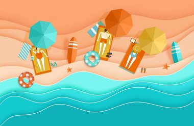 Beach üstten görünüm arka plan ile deniz dalgaları, kum, güneş banyosu insanlar, şemsiye, şezlong, sörf, deniz yıldızı, top, kokteyl, plaj sandaletleri, lifebuoy papercut, kağıt el sanatları havadan görünümü vektör