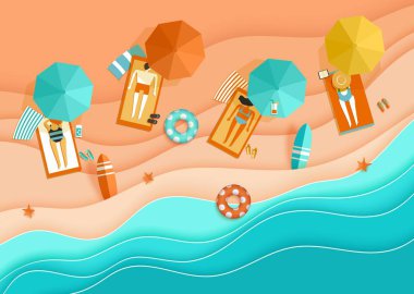 Beach üstten görünüm arka plan ile deniz dalgaları, kum, güneş banyosu insanlar, şemsiye, şezlong, sörf, deniz yıldızı, top, kokteyl, plaj sandaletleri, lifebuoy papercut, kağıt el sanatları havadan görünümü vektör