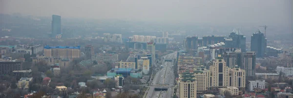 Blured Utsikt Över Almaty Skyline — Stockfoto