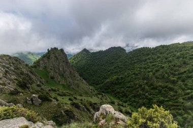 Rock massif Malka Nehri vadisinde 